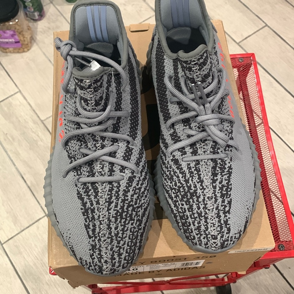 Yeezy Begula 350